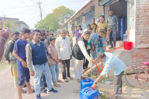 পাইকগাছার লতা ইউনিয়নে শামুকপোতা বাজারে সুপেয় পানির প্ল্যান্ট উদ্বোধন।