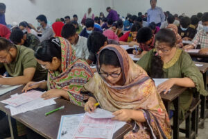 এবার চট্টগ্রামের ৩ কেন্দ্রে এমবিবিএস ভর্তি পরীক্ষায় অংশ নিল ১০ হাজার ২১৬ পরীক্ষার্থী